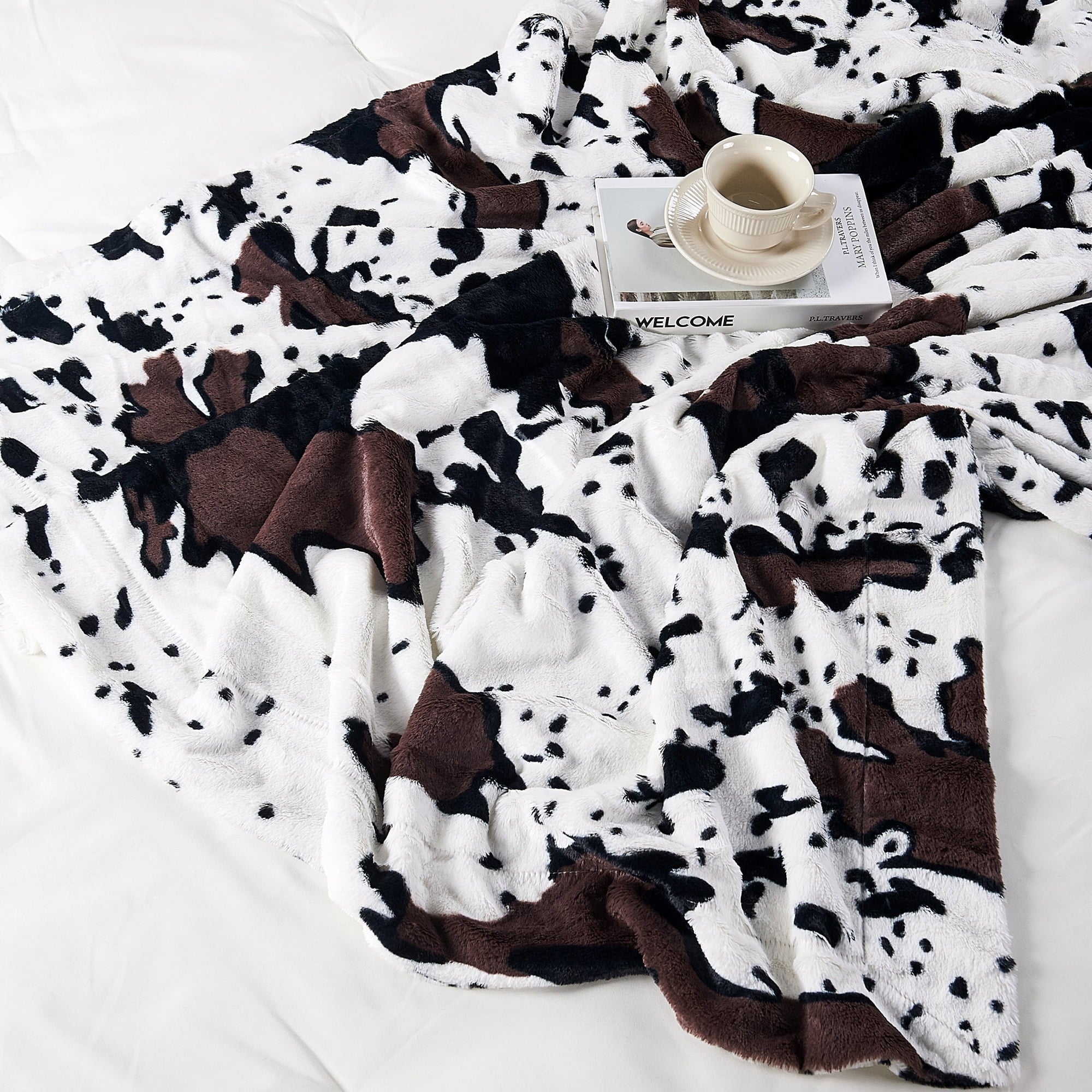 Cow Print Double Sided Faux Fur Throw Blanket, Soft Cozy Fuzzy Black and White Throw, 50x60 inches