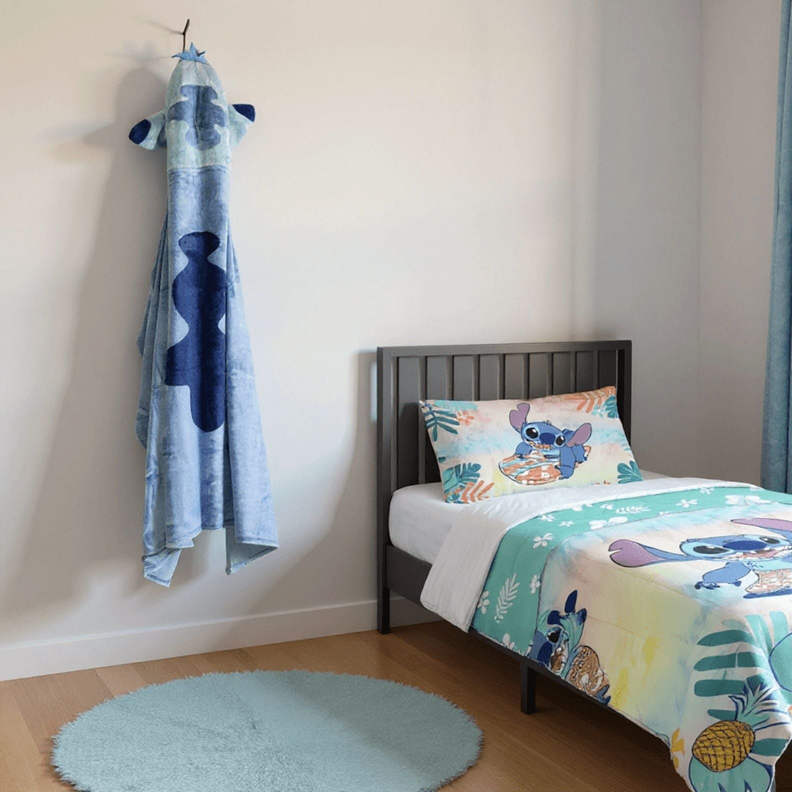 Stitch Kids Hooded Silk Touch Throw Blanket, Polyester Faux Fur, Blue, 54" x 40"