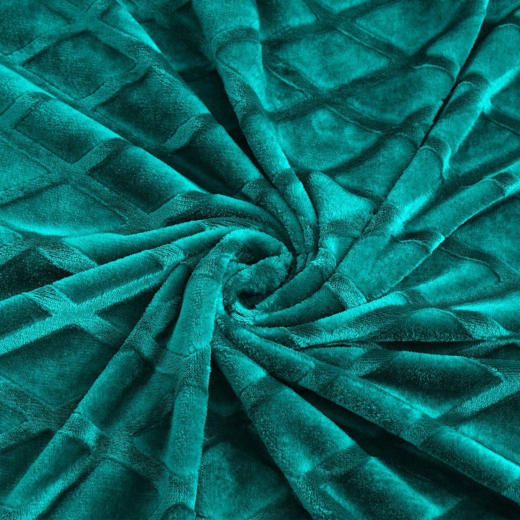 Large Soft Throw Blanket for Couch, 50x70 Inches Diamond Geometry Pattern Velvet Fleece Blanket, Cozy, Warm and Light...